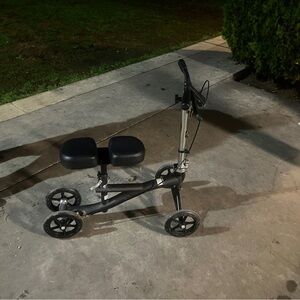 Roscoe medical knee scooter.